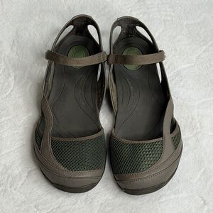 Teva Women's Northwater Sporty Mary Jane Sandals Size 9 Green Brown Outdoor
